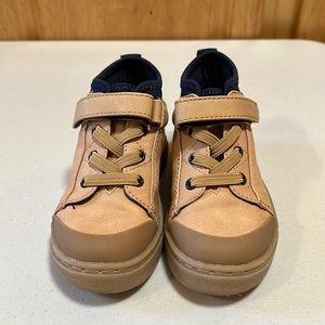 Excellent Like New Toms Toddlers Boots